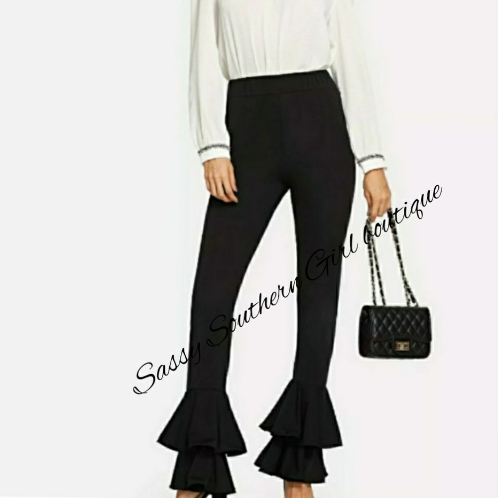 🆕⭐Black high waist bell bottom ruffle pants
